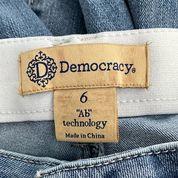 Democracy Ankle Jeans - Ab Technology - Size 6 - Picture 3 of 6